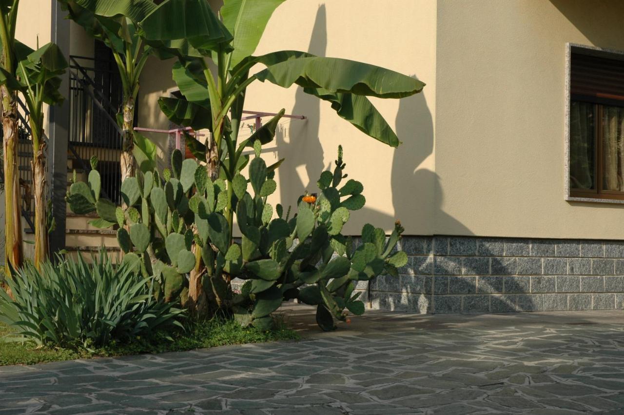 B&B Villa Carolina Vaprio dʼAdda Εξωτερικό φωτογραφία